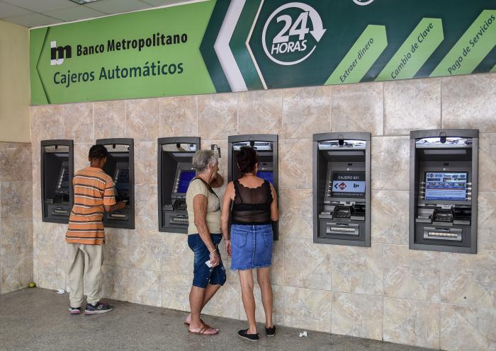 El Banco Central de Cuba no entiende la demanda de dinero