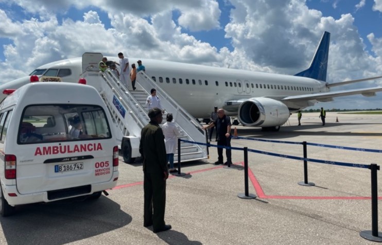 Sexto vuelo de deportación a Cuba: 35 inmigrantes devueltos