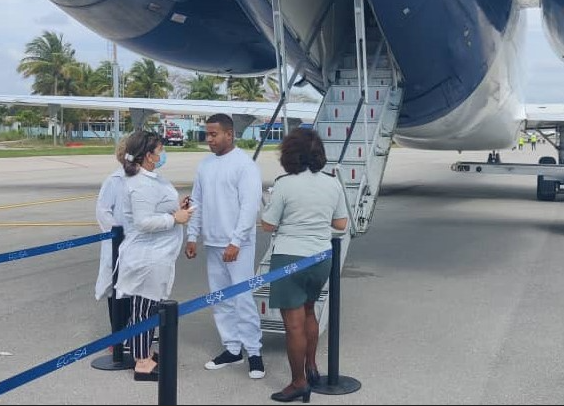 Primer vuelo de deportación del año: 37 cubanos devueltos desde Miami